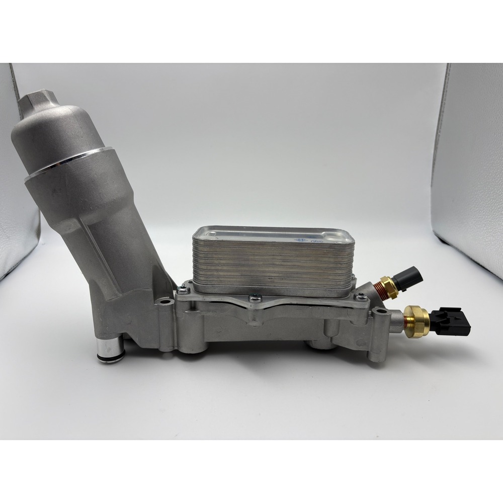 Aluminum Engine Oil Cooler Filter Housing for 3.6L V6 Pentastar 68105583AF